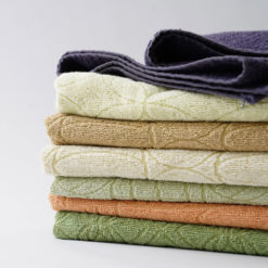 Vegetable-Dyed Towels
