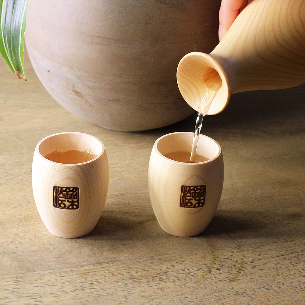 https://www.ippinka.com/wp-content/uploads/2021/09/Hinoki-Kanji-Sake-Cups-Set-03.jpg