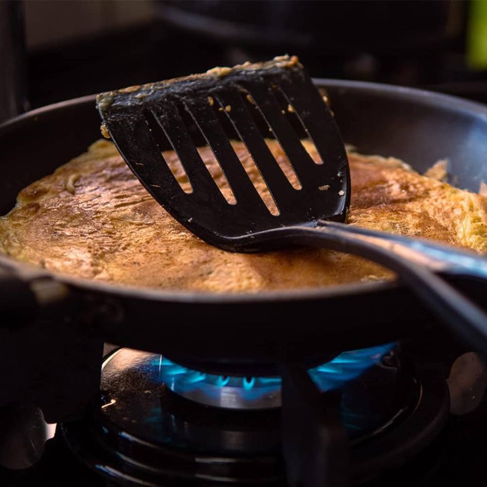 The Lightweight Cast Iron Skillets